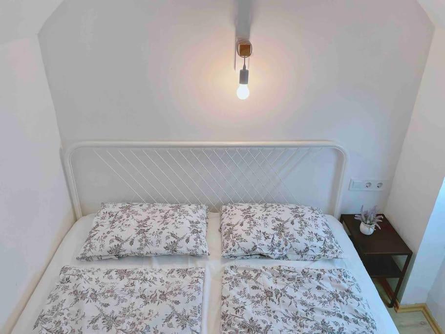 C Downtown Cozy Family Loft * Budapeste